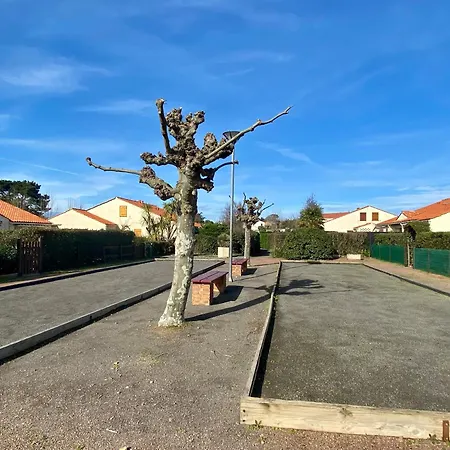 Maison De Avec Piscine Chauffée à 800m De La - Fr-1-231-315 * Brem-sur-Mer