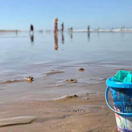 Maison De Avec Piscine Chauffee A 800m De La - Fr-1-231-315 Ferienhaus Brem Sur Mer
