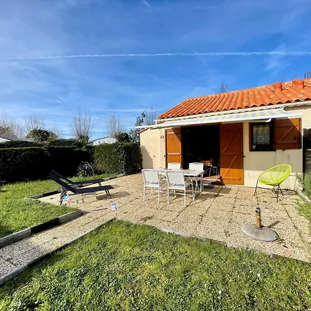 Ferienhaus Maison De Avec Piscine Chauffee A 800m De La - Fr-1-231-315 Brem Sur Mer