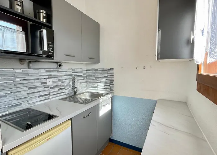 Hébergement de vacances Maison De Avec Piscine Chauffée à 800m De La - Fr-1-231-315